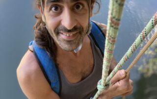 Descente en rappel auto assurée © Kayacorde 