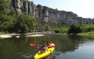 Family adventure canoe descent