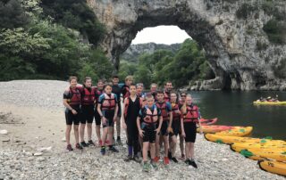 School trip under the Pont d'Arc by canoe and kayak