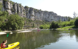 Immerse yourself in the heart of nature to discover the river differently