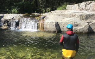 Cascades naturelles eaux translucides © Kayacorde 