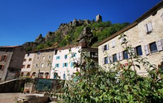 Le village de Saint-Laurent-les-Bains