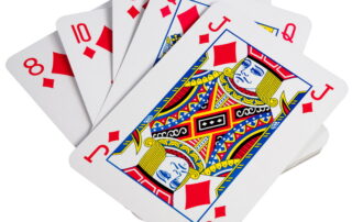 Concours de belote © canva