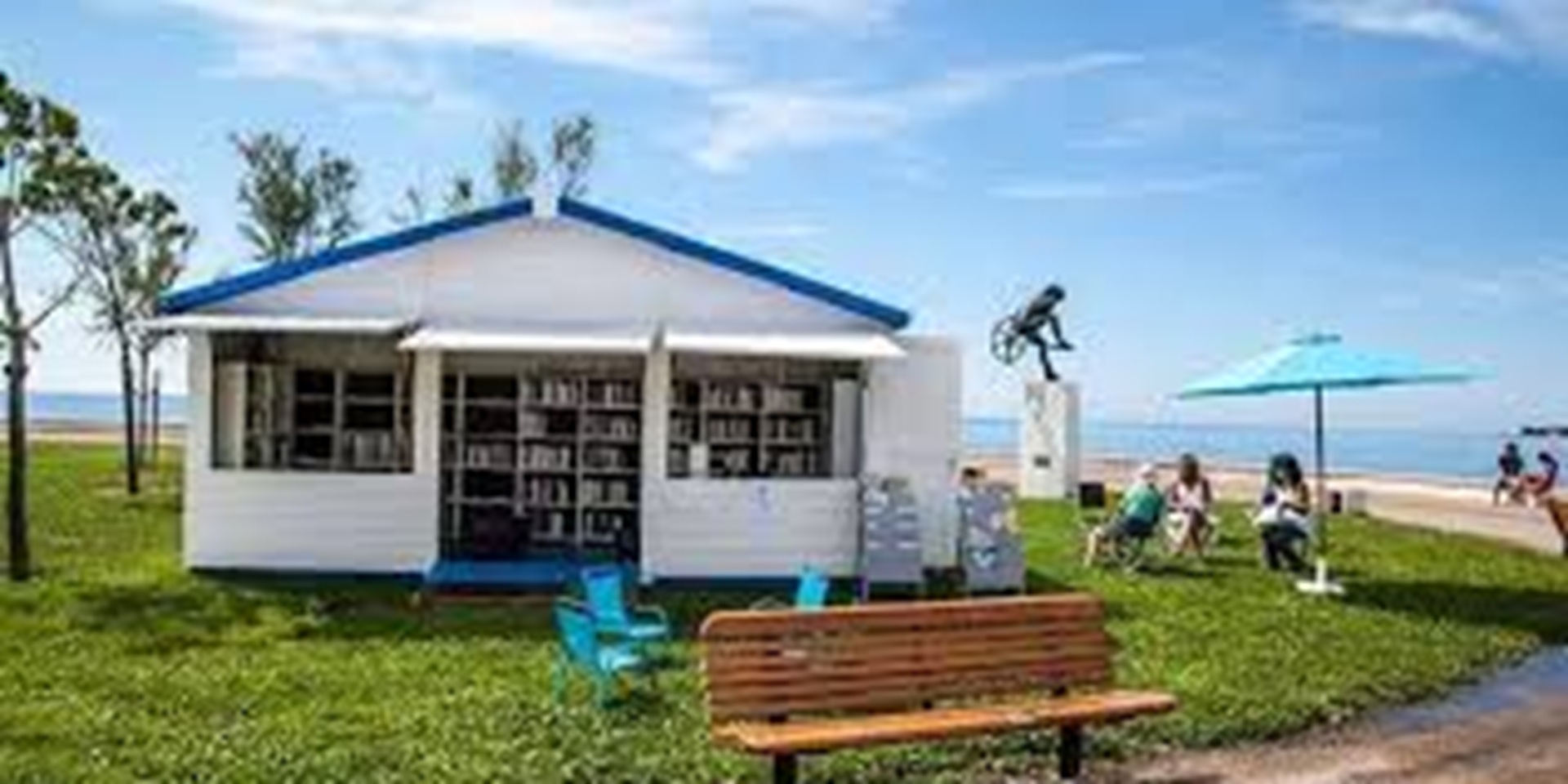 cabane sur la pelouse pour lire