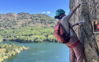 Via ferrata du lac de Villefort avec Kayacorde © Kayacorde Ardèche