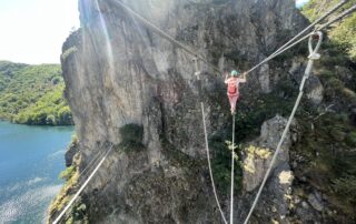 Via ferrata du lac de Villefort avec Kayacorde © Kayacorde Ardèche