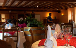 Restaurant Au Parfum des Bois © M.Rissoan-ADT07-COPYING PROHIBITED