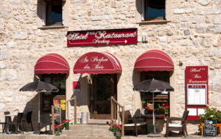 Restaurant Au Parfum des Bois © M.Rissoan-ADT07-COPYING PROHIBITED