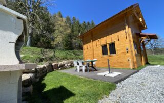 Chalet et barbecue © Chalet de La Peyramont
