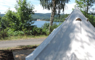 Camping Municipal les Bords du Lac_Le Lac-d&rsquo;Issarlès © Mairie Lac d'Issarles