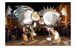 Spectacle de rue « ABYSSES, l’odyssée des mers » par de la Cie Remue-Ménage_Saint-Tropez ©  « ABYSSES, l’odyssée des mers » par de la Cie Remue-Ménage