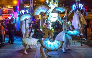 Spectacle de rue « ABYSSES, l’odyssée des mers » par de la Cie Remue-Ménage_Saint-Tropez ©  « ABYSSES, l’odyssée des mers » par de la Cie Remue-Ménage