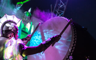 Spectacle de rue « ABYSSES, l’odyssée des mers » par de la Cie Remue-Ménage_Saint-Tropez ©  « ABYSSES, l’odyssée des mers » par de la Cie Remue-Ménage