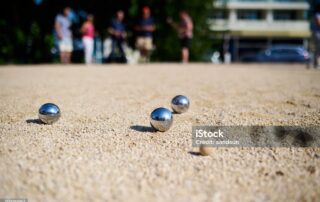 Concours de boules (avec contes, histoire & rando)._Usclades-et-Rieutord © iStock