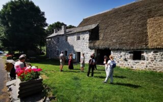 Visite guidée de la ferme de Clastre et de l&rsquo;église de Ste Eulalie avec Elodie Blanc