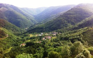 Visite guidée du village du Roux avec Elodie Blanc