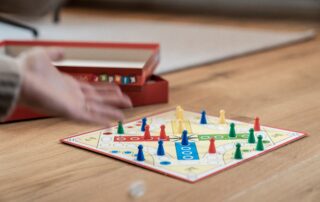 Après-midi jeux pour tous_Coucouron © Pexels_Omaela Apartments