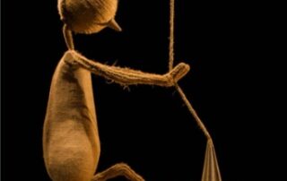 « Ficelle » – Théâtre d&rsquo;objets © Communauté de communes de la Châtaigneraie Cantalienne