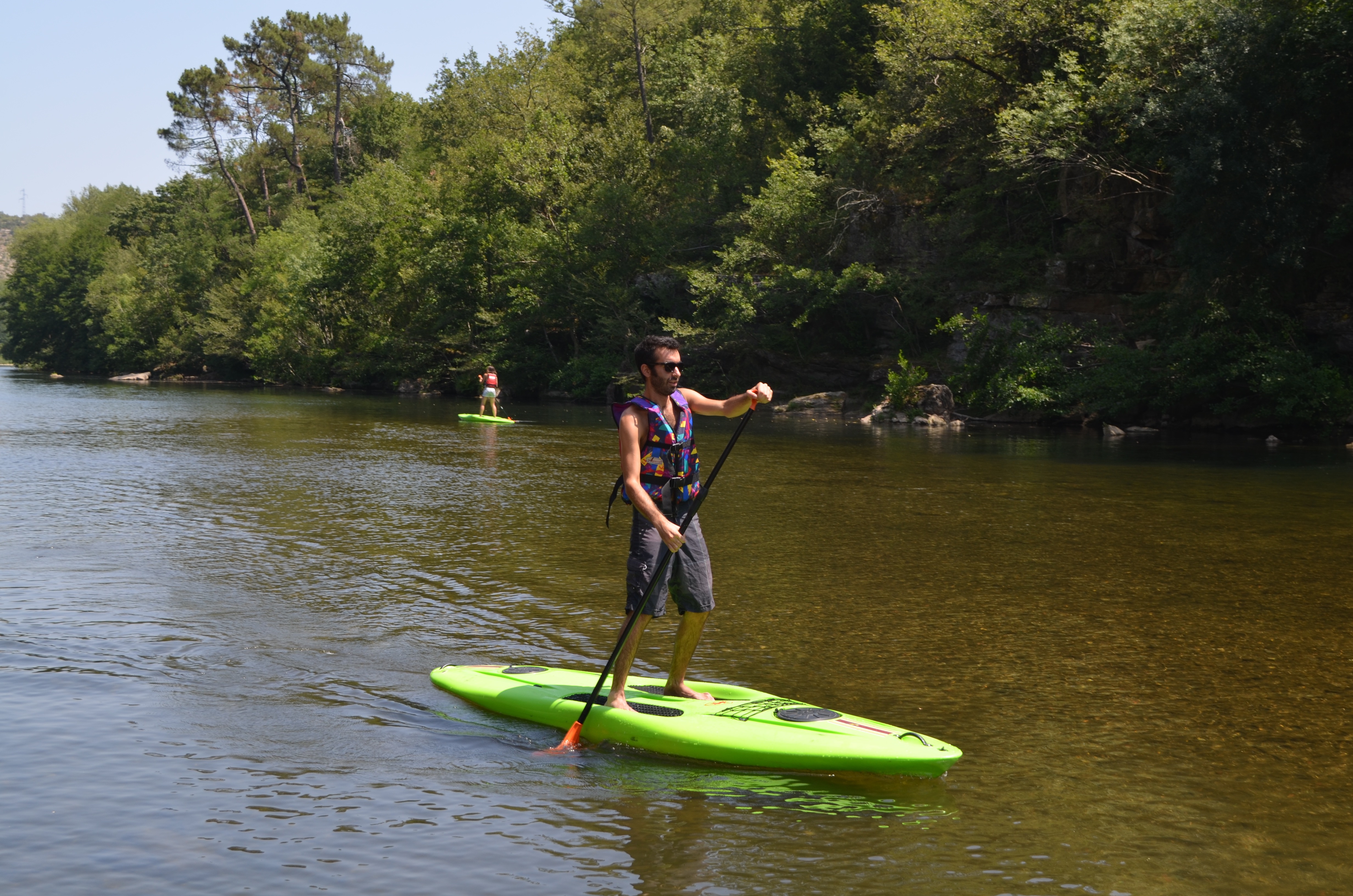 Paddle sur le plan d'eau